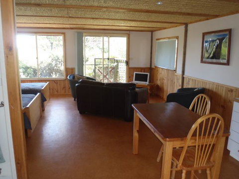 Guy's Cross Farm Cottage - St Kilda Accommodation 2