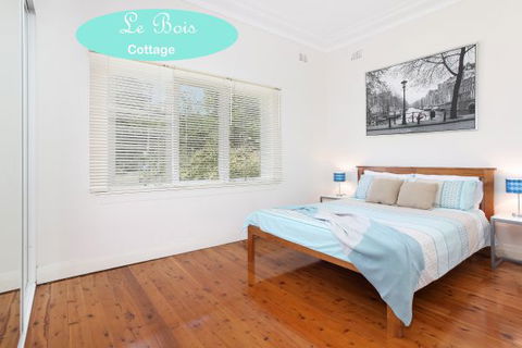 Le Bois Cottage - St Kilda Accommodation 0