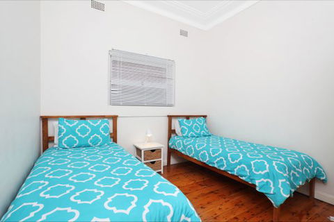 Le Bois Cottage - St Kilda Accommodation 4