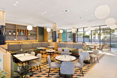 Mantra Hotel At Sydney Airport - St Kilda Accommodation 2