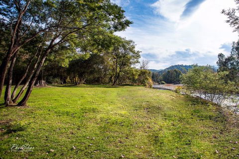 Porepunkah Bridge Holiday Park - St Kilda Accommodation 4