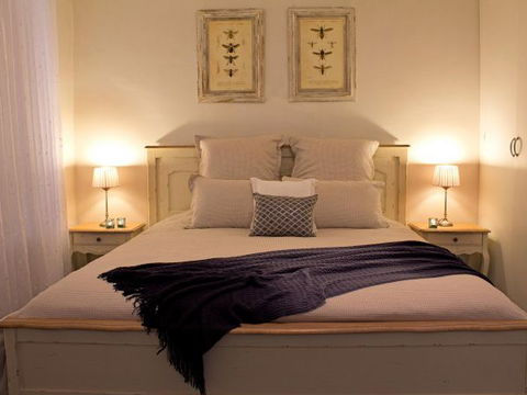 Queen's Cottage Barossa Valley - St Kilda Accommodation 1