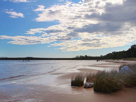 Strahan Beach Tourist Park - St Kilda Accommodation 0