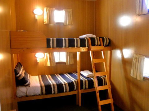 Strahan Beach Tourist Park - St Kilda Accommodation 3
