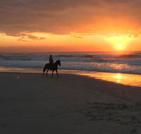Tassiriki Holiday Cabins - St Kilda Accommodation