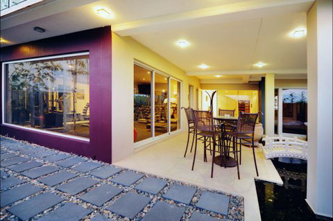 Villa Kopai Luxury Beach House - St Kilda Accommodation 8