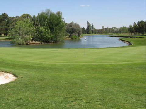 Yowani Country Club - St Kilda Accommodation 1