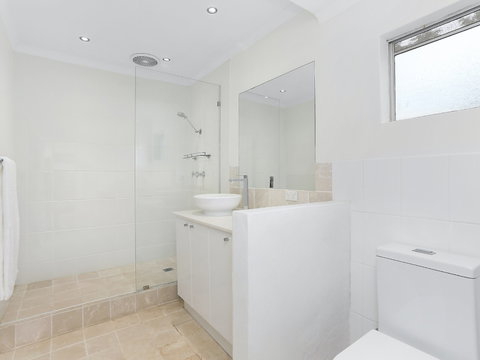 Amalfi Beach House - St Kilda Accommodation 4