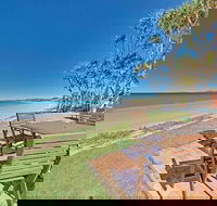 Beachfront Zilzie Holiday Home and Cottage - St Kilda Accommodation
