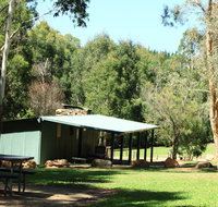 Blue Range Hut - St Kilda Accommodation