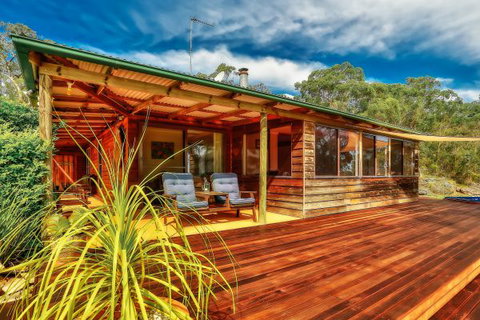 Coach House Hill Cottage - St Kilda Accommodation 1