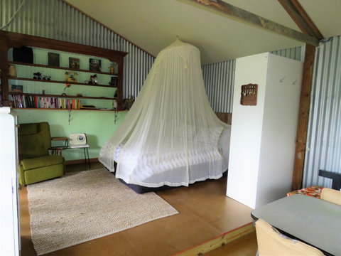 Fig Tree Retro Studio - St Kilda Accommodation 5