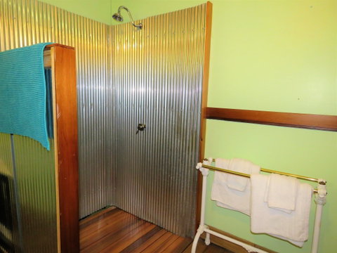 Fig Tree Retro Studio - St Kilda Accommodation 9