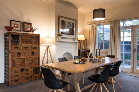 Frenchman's River - The Helmsman's House - St Kilda Accommodation 3