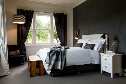 Frenchman's River - The Helmsman's House - St Kilda Accommodation 4