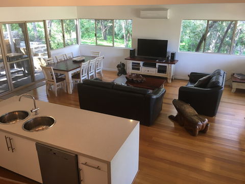 Kangaroo Hollow Preston Beach - St Kilda Accommodation 0