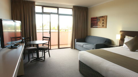 Adelaide Meridien Hotel & Apartments - St Kilda Accommodation 0