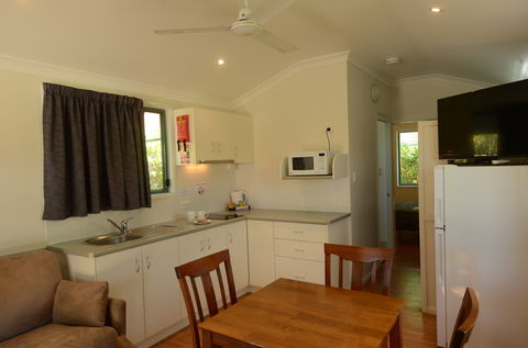 Mundubbera Three Rivers Tourist Park - St Kilda Accommodation 1