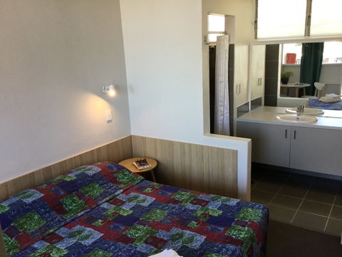 Northside Hotel - St Kilda Accommodation 6
