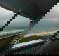Rose's Beach House - St Kilda Accommodation