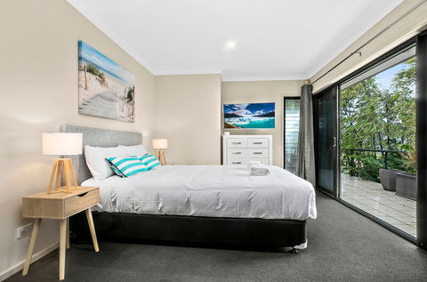 Serenity At Sapphire - St Kilda Accommodation 8