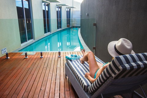 The Frames - Luxury Riverland Accommodation - St Kilda Accommodation 1