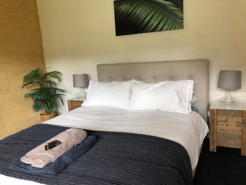 The Lodge Colo River - St Kilda Accommodation 1