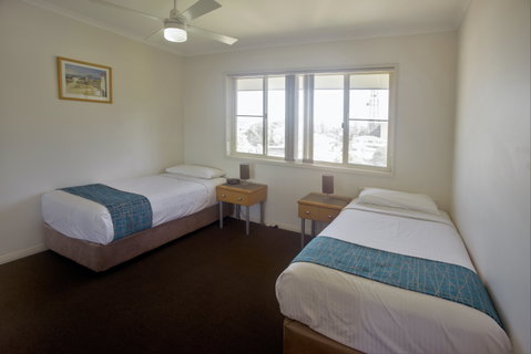 Town Beach Beachcomber Resort - St Kilda Accommodation 4