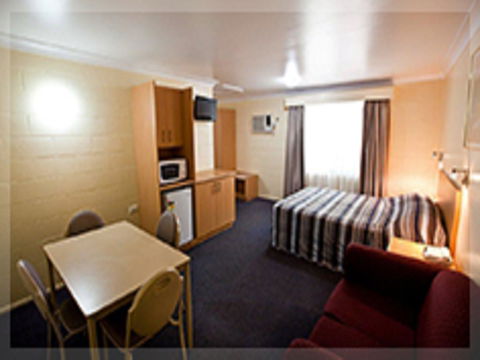 All Seasons Motor Lodge - Open - St Kilda Accommodation 2