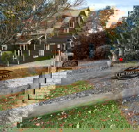 Arcadia Cottages at Cambewarra - St Kilda Accommodation