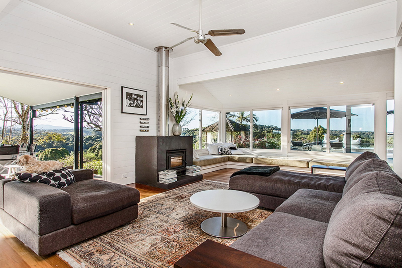 Nashua NSW St Kilda Accommodation