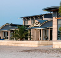 Baird Bay Ocean Eco Apartments - St Kilda Accommodation