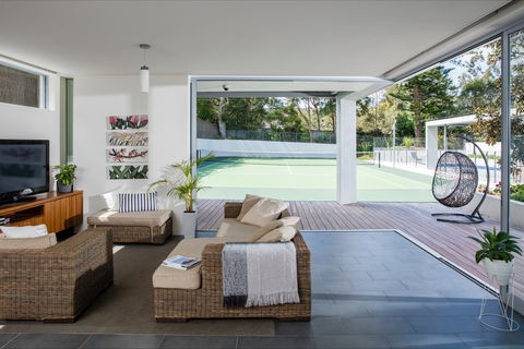 Balgowlah Heights Beach House - St Kilda Accommodation 0