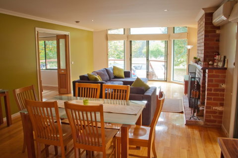 Chestnut Glade - St Kilda Accommodation 3