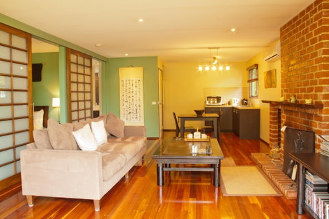 Chestnut Glade - St Kilda Accommodation 7