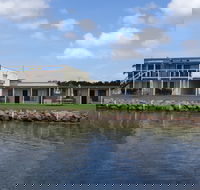 Coral Tree Lodge Tourist Park - St Kilda Accommodation