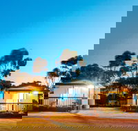 Cummins Caravan  Cabin Park - St Kilda Accommodation