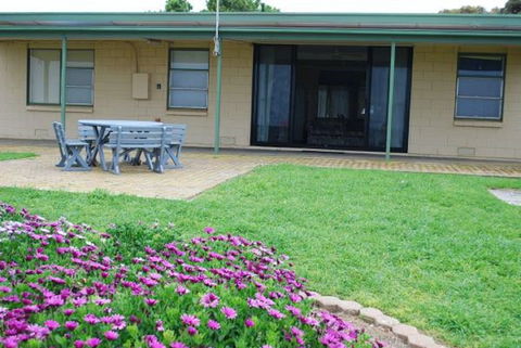 Dunworkin - St Kilda Accommodation 1