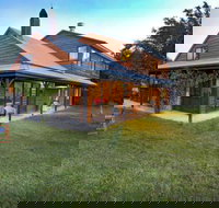 Eagles Range - St Kilda Accommodation