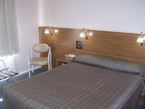 Garden Motor Inn (Golden Chain) - St Kilda Accommodation 2