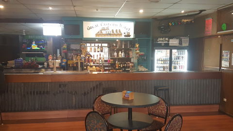 Great Eastern Hotel Motel Young - St Kilda Accommodation 1