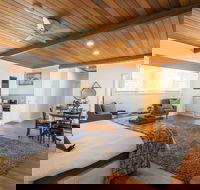 HAHNDORF LODGE - St Kilda Accommodation