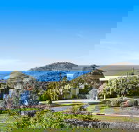 Highview - Panormaic Views Across Encounter Bay - St Kilda Accommodation
