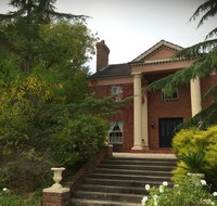 Manor Estate - St Kilda Accommodation