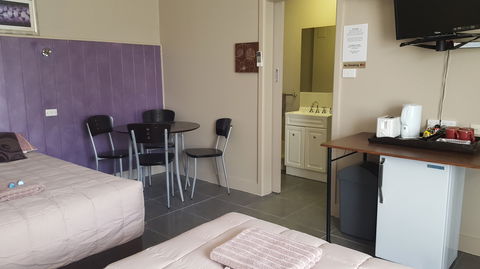 Meeniyan Motel And Bike Hire - St Kilda Accommodation 6