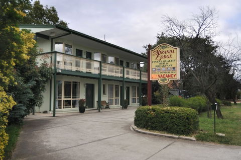 Miranda Lodge - St Kilda Accommodation 1