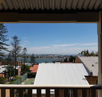 Newcastle Short Stay Apartments - Vista Apartment - St Kilda Accommodation