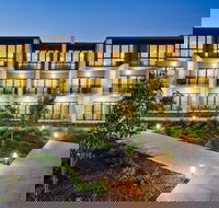 Quality Hotel Taylors Lakes - St Kilda Accommodation