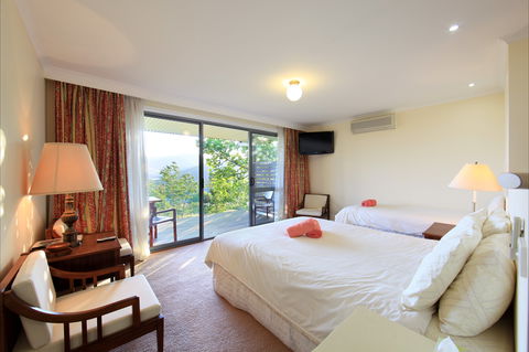 Queens Cottage - St Kilda Accommodation 0