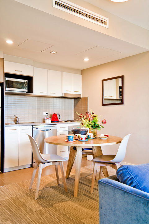 Quest Mascot Apartment - St Kilda Accommodation 5